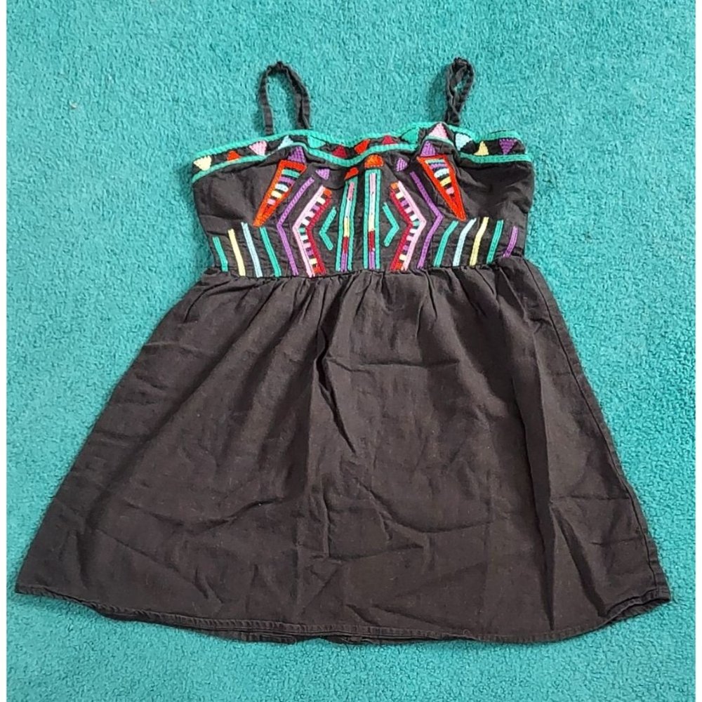 Staring At Stars Summer Dress Black With Cool Abstract Embroidery Size 8 EUC